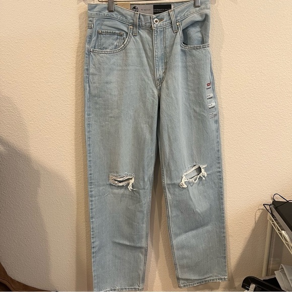 NEW Levi’s Silver Tab 90’s baggy jeans with distressing light wash size 27 - Picture 2 of 9
